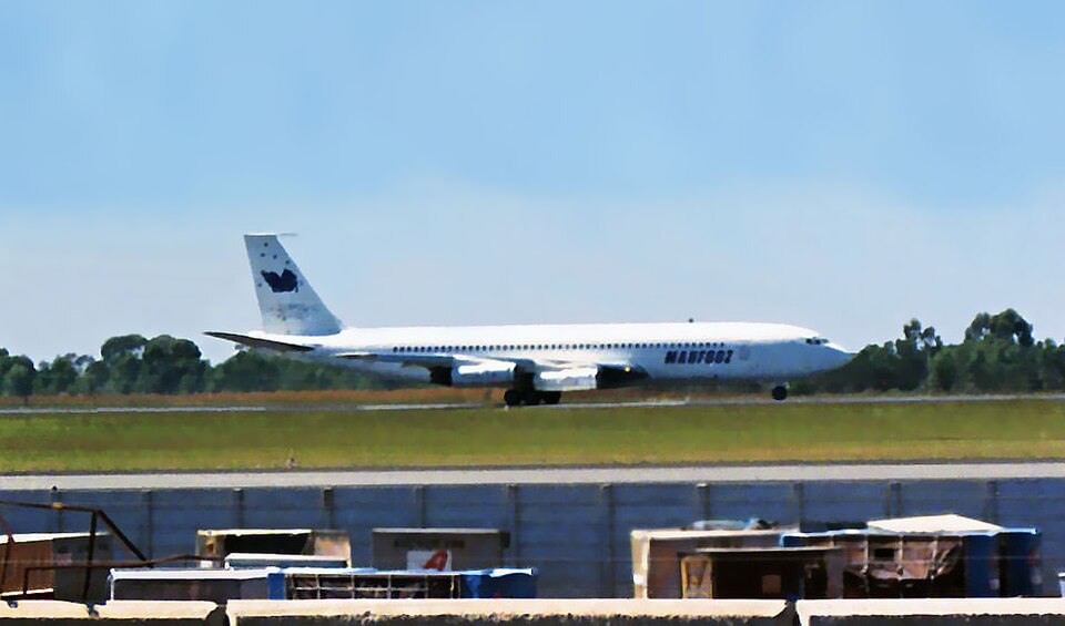 File:Mahfooz Aviation B707-323B C5-AMM (13824954435).jpg
