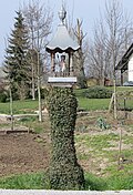 Column shrine