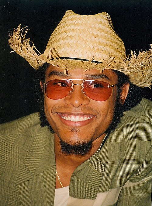 File:Maxwell (musician).jpg