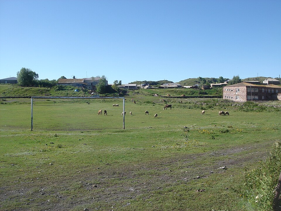 File:Vuelchapstade.jpg