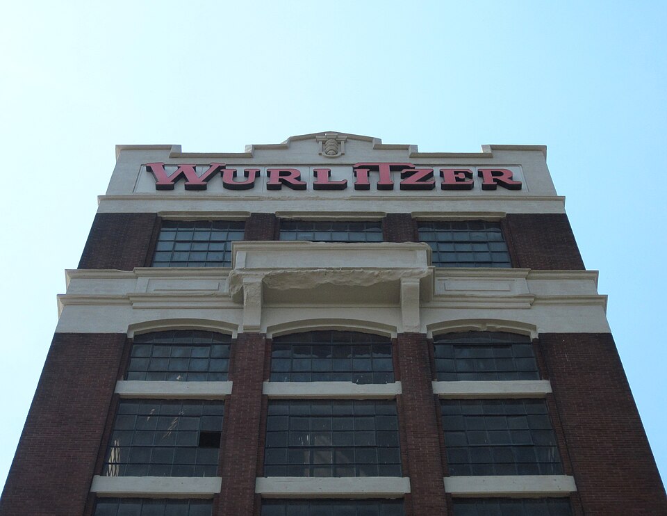File:Wurlitzer Factory Tower Top.JPG