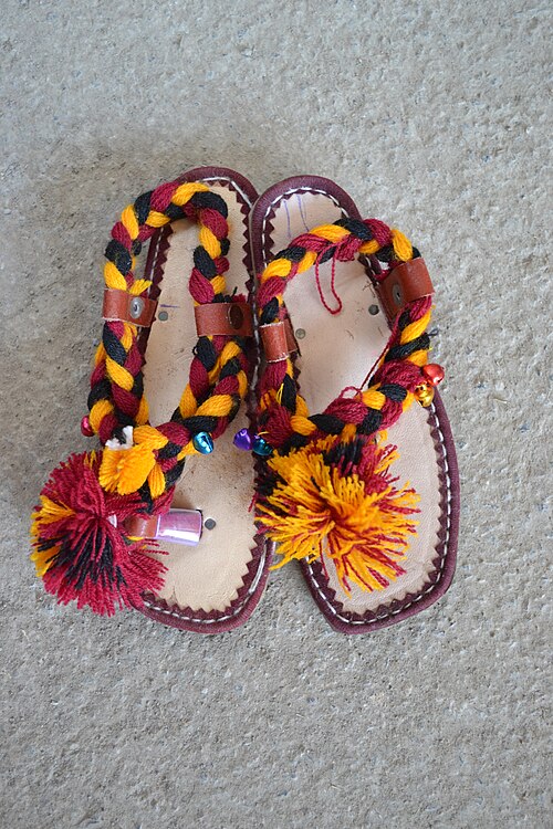 File:Balochi Shoes.JPG
