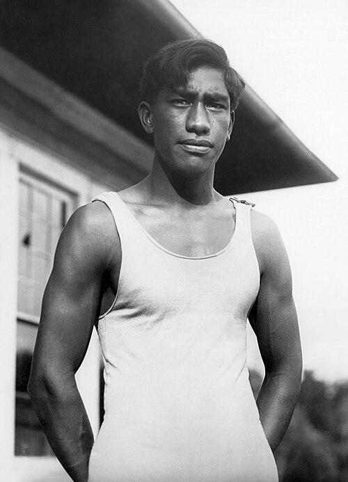 File:Duke Kahanamoku c1912.jpg