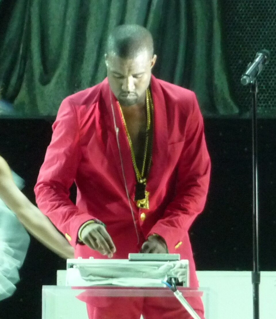 File:Kanye West Coachella 2011 6 (cropped).jpg
