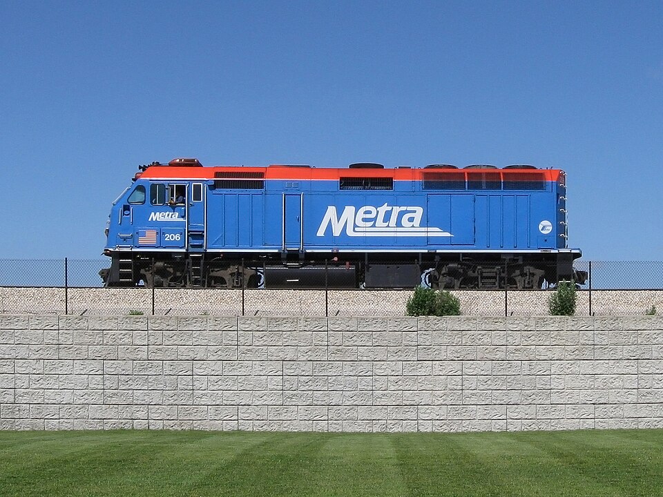 File:Metra Locomotive EMD F40PHM-2.jpg