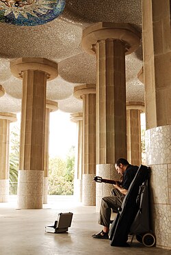 Music performance in the Sala Hipóstila