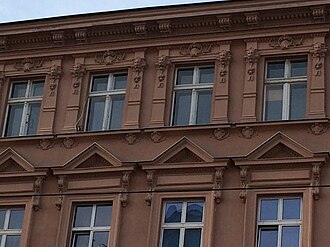 Decoration of the upper floor