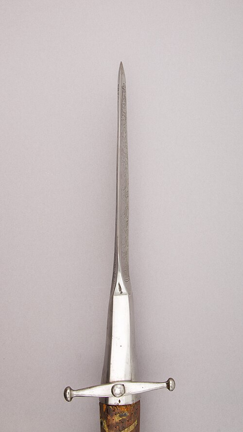 File:Boar Spear MET 14.25.305 006jan2015.jpg