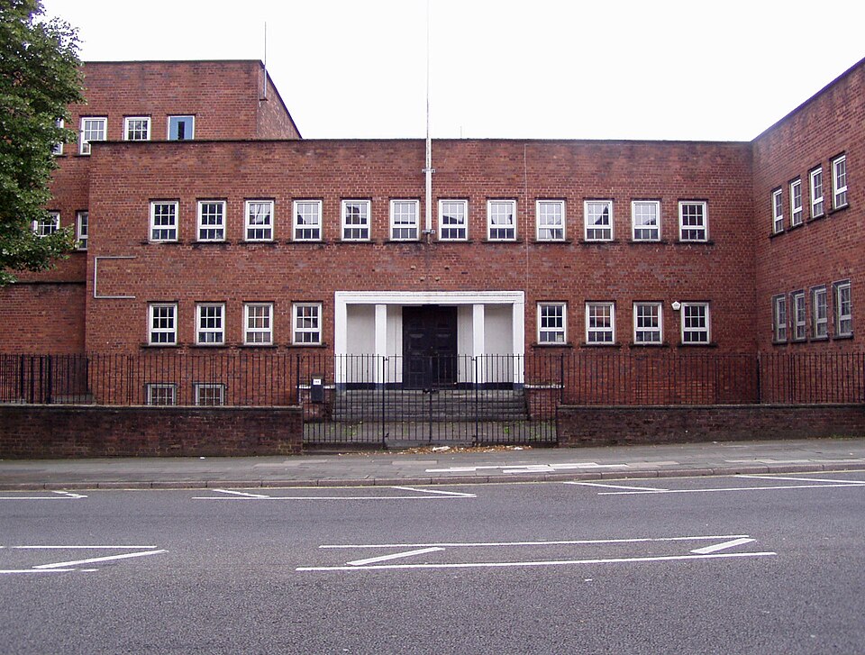 File:Edge Lane TA Building.jpg