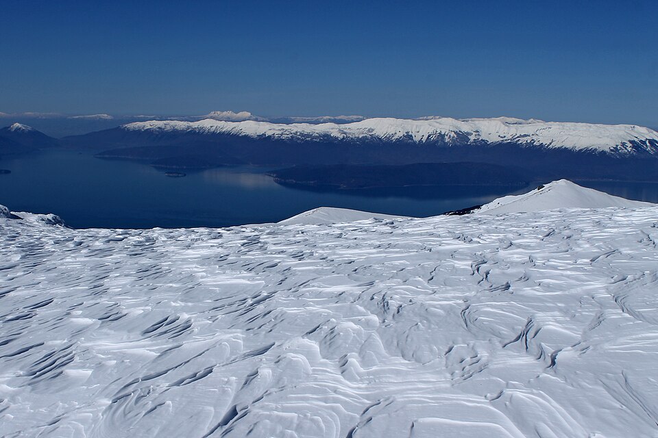 File:Prespa Lake 2015.JPG