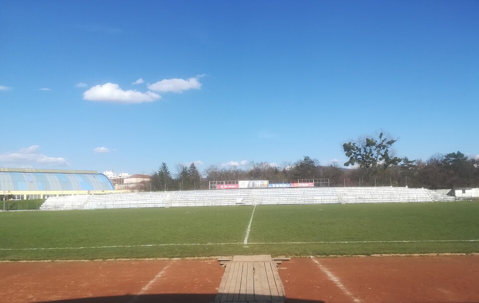 File:Stadionul Municipal (Odorheiu Secuiesc).jpg
