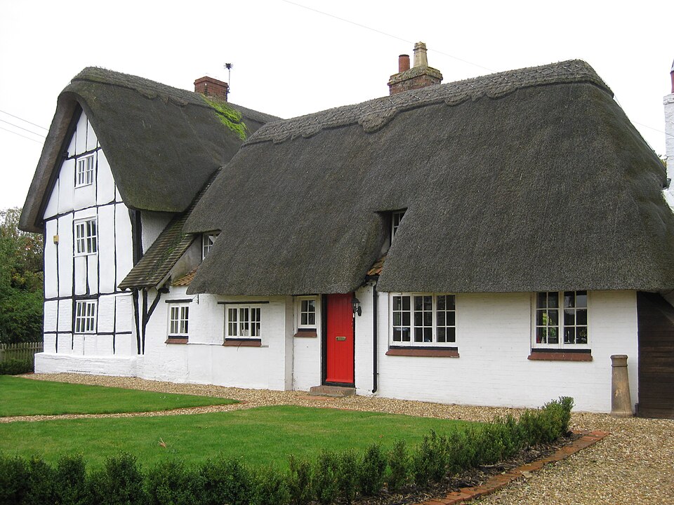 File:Thatched Moulsoe12.JPG