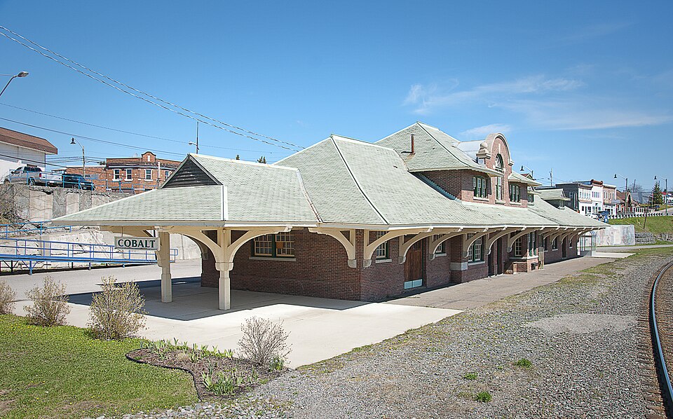 File:Cobalt Railway Station (7183628624) (cropped).jpg