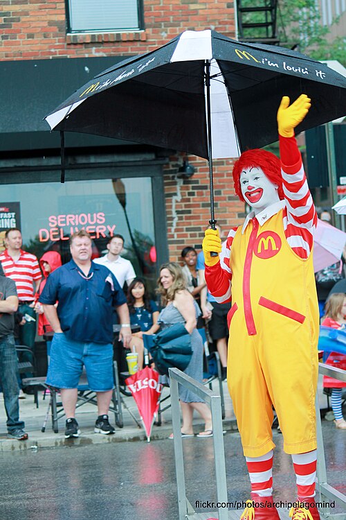 File:Ronald McDonald MG 8571 (19492588742).jpg
