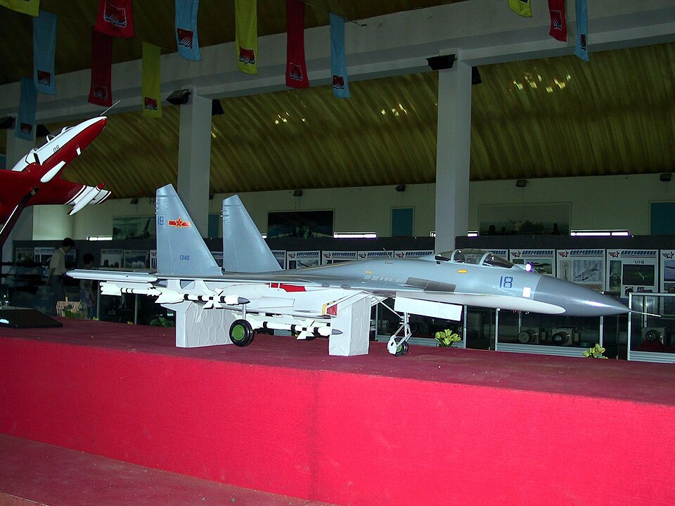 File:Shenyang J-11 Model (36902204792).jpg