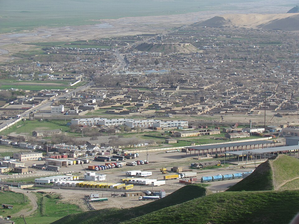 File:Towraghondi Border.JPG
