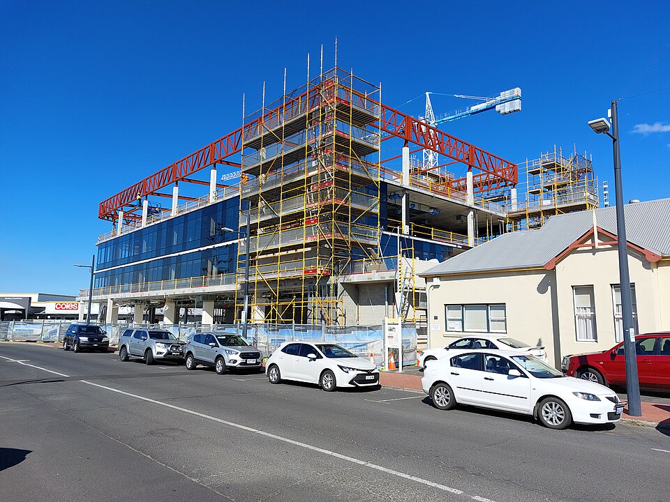 File:X-Construction Stirling Centre 2022-04-21 1.jpg