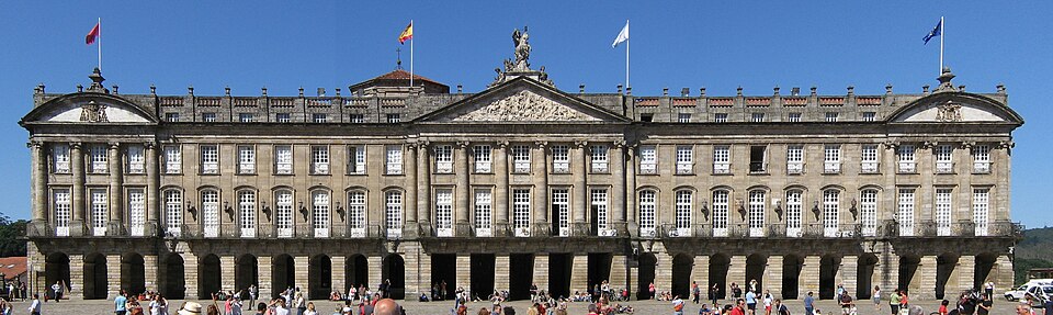 File:Ayuntamiento de Santiago de Compostela.jpg