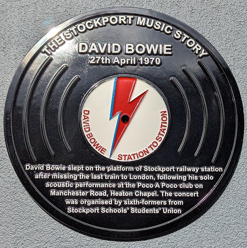 File:David Bowie Stockport.jpg