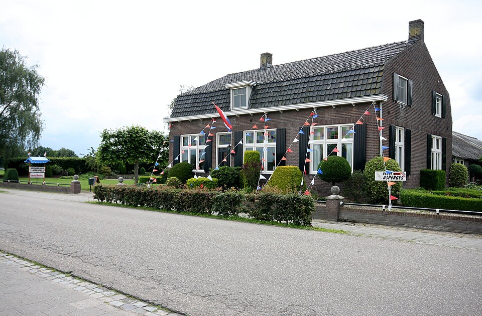 File:Mariahout Asperges - panoramio (1).jpg