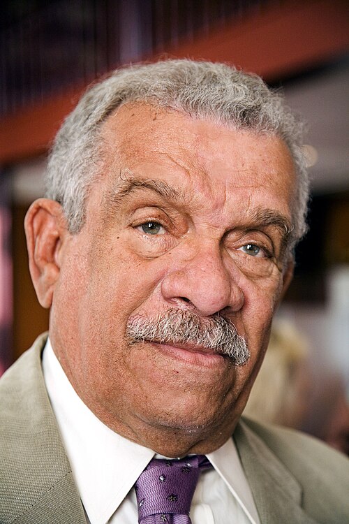 File:Derek Walcott.jpg