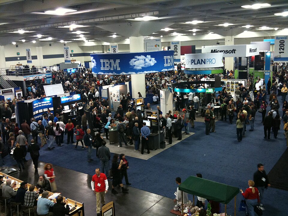 File:Macworld 2010.agr.jpg