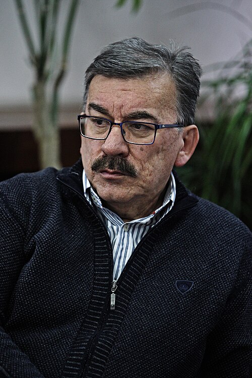 File:Miro Lazović.jpg