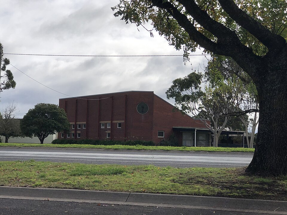File:Mortlake Catholic Church.jpg
