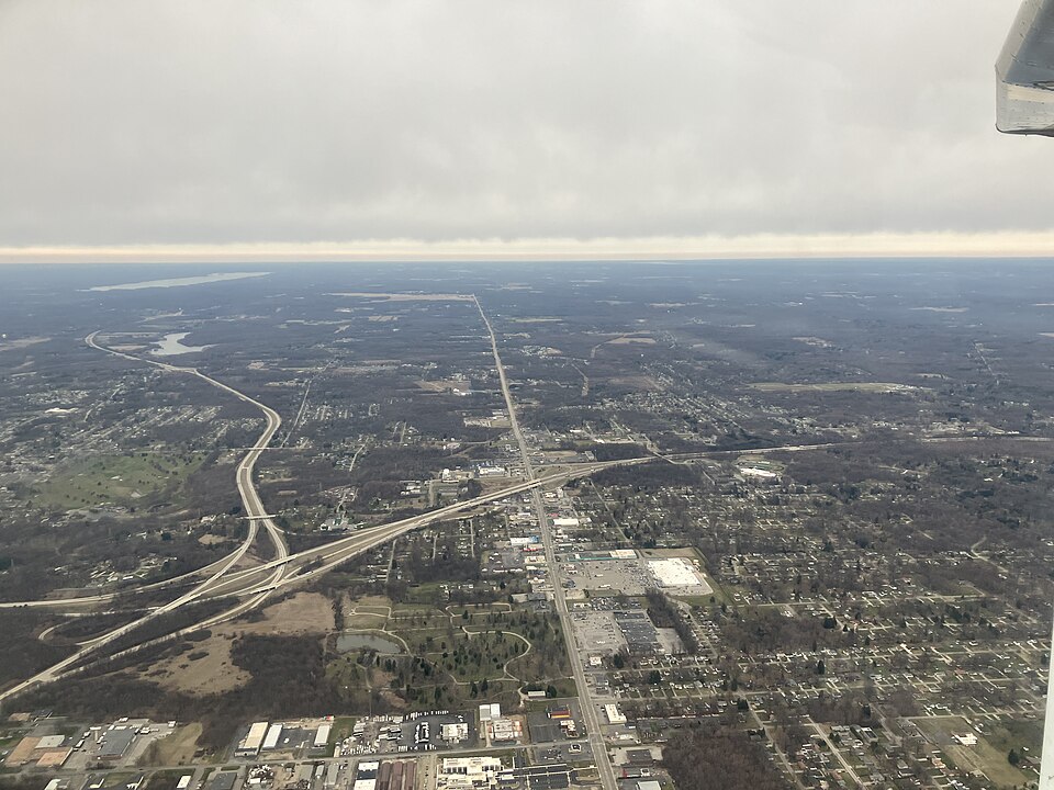 File:Youngstown-Warren aerial 20250323 (3).jpg