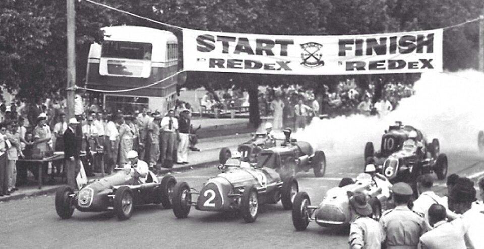File:1953 Australian Grand Prix start.jpg