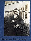 Edmund Blunden, 1920