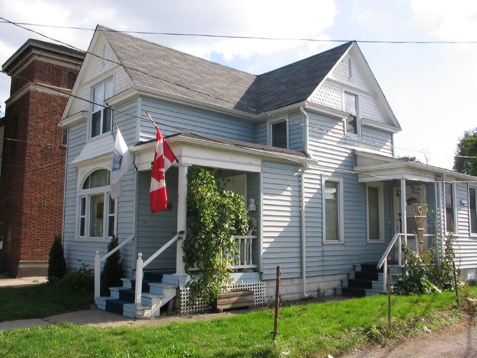 File:Langlois House.jpg