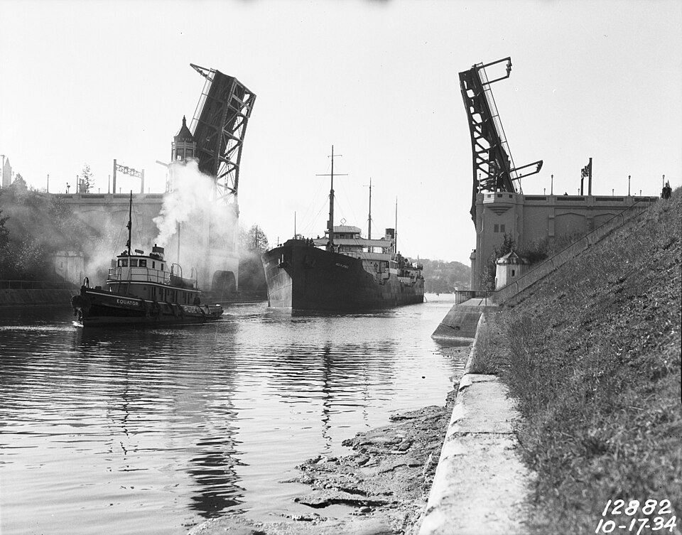 File:Montlake Bridge, 1934 (50185716036).jpg