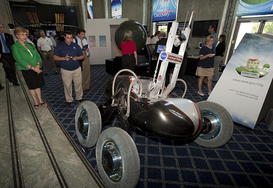 File:Scarab Lunar Rover.jpg