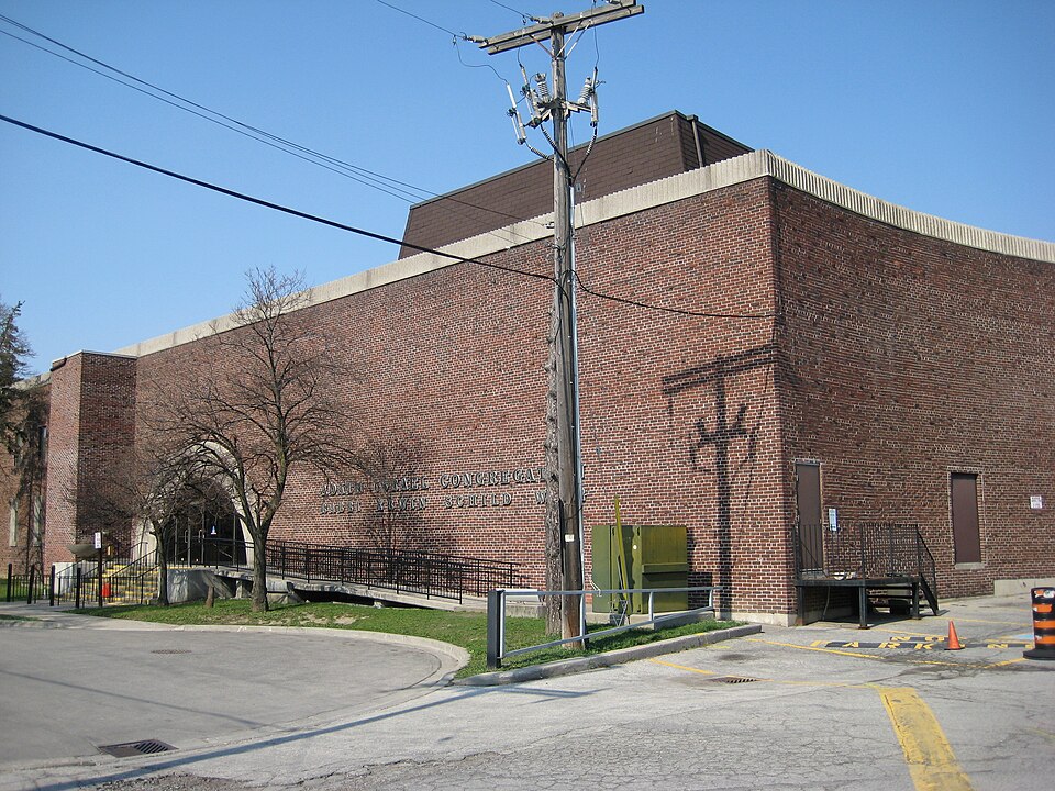 File:Adath Israel Congregation, Toronto.JPG