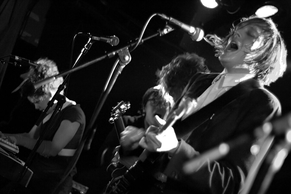 File:Arcade Fire live 20050315.ext.jpg