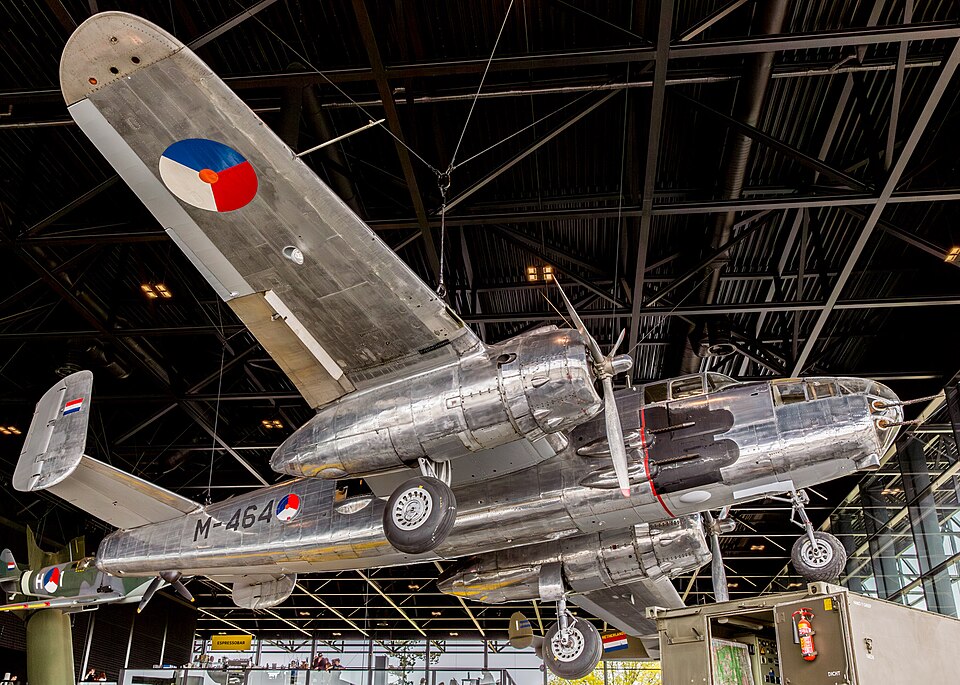 File:B25J.jpg