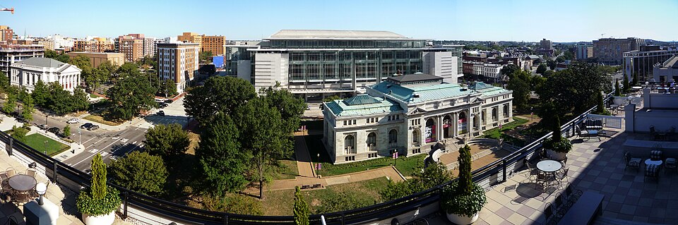 File:2008-0601-DC-MountVernonSquare.jpg