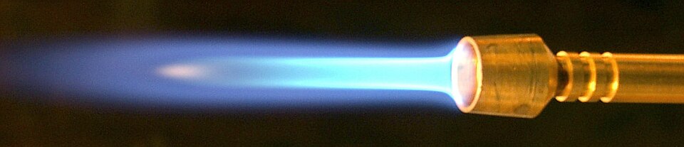 File:FuelRichBlowTorchFlame.jpg