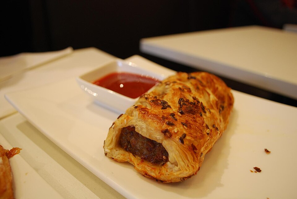 File:Sausage roll.jpg
