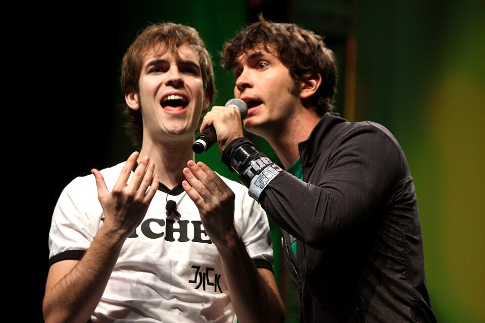File:TobyTurnerJackDouglassVidCon2012.jpg
