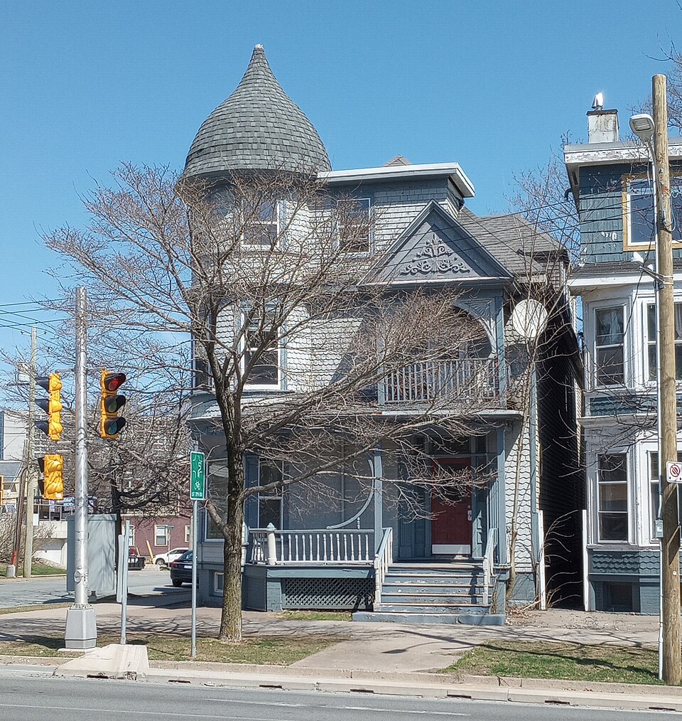 File:1293 South Park St.jpg