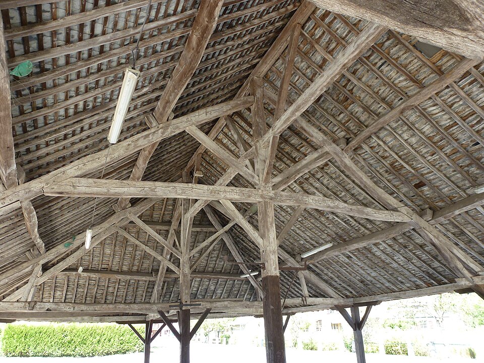 File:Chesnois-Auboncourt (Ardennes) Halle (2).JPG