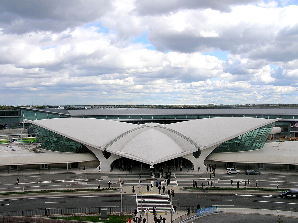 File:TWA Flight Center 2015.7.JPG