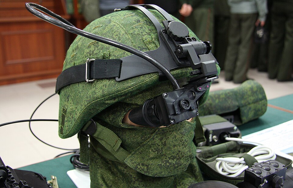 File:Helmet monitor tsniitochmash35.jpg