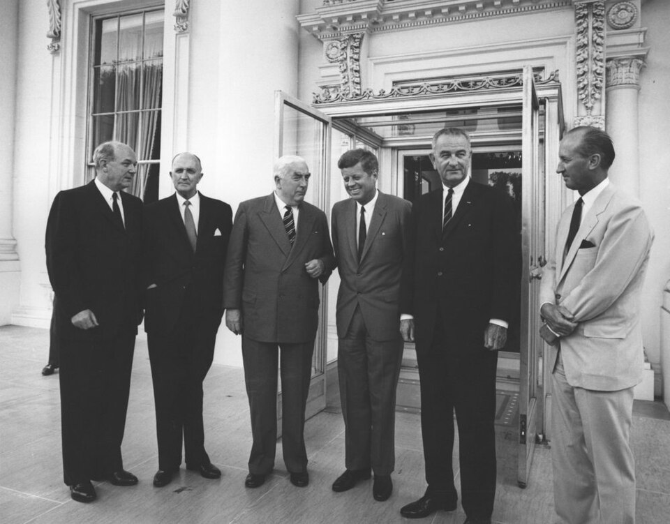 File:JFKWHP-AR8009-C.jpg