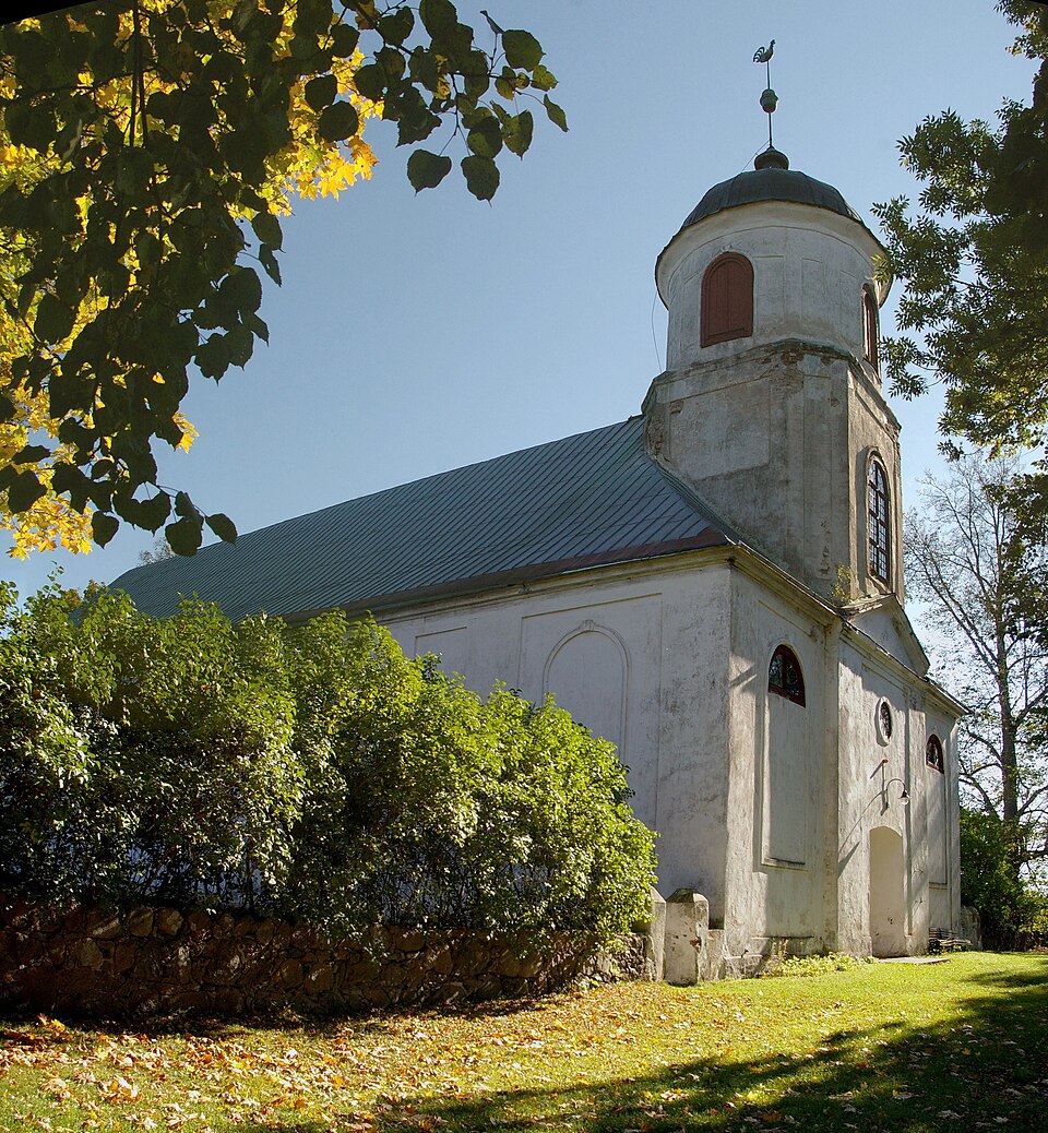 File:Kodavere kirik2.jpg