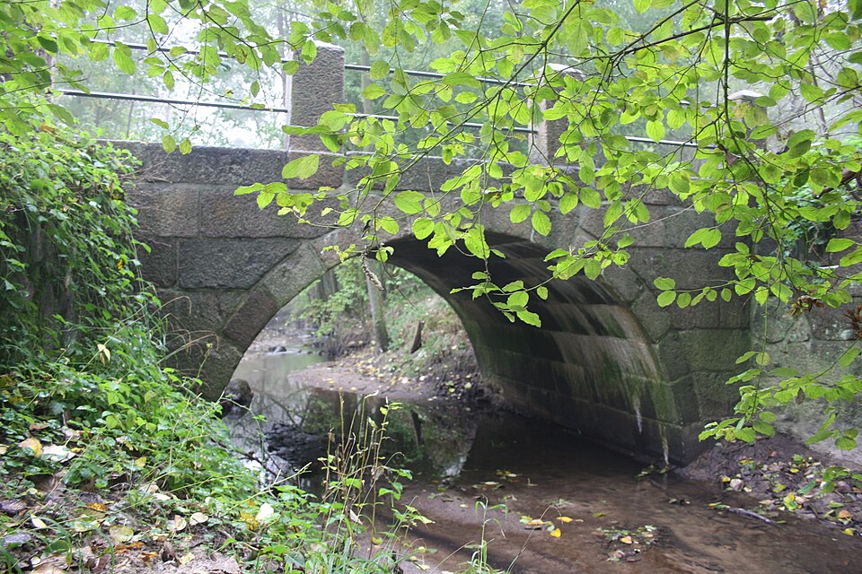 File:Pölitz Quaderbrücke 04.jpg