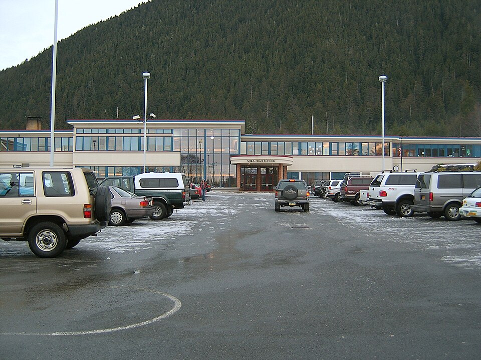 File:Sitka High School1.JPG