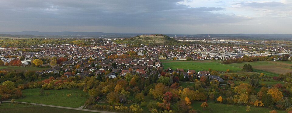 File:20201022 Asperg Mitte.jpg